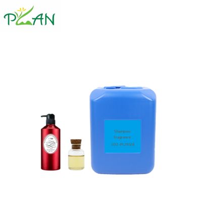 Αρωματικό έλαιο τεχνητής γεύσης μούρου για την παρασκευή σαμπουάν με 20 χρόνια εμπειρίας στην κατασκευή, σταθερό pH 4.0 - 9.0 και διάρκεια ζωής 36 μηνών